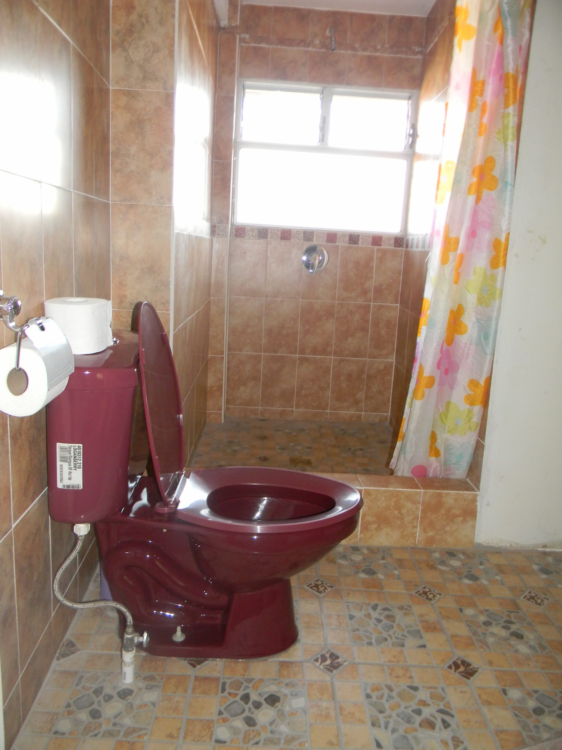 bathroom-apartment-3b-xela-e1404778149699